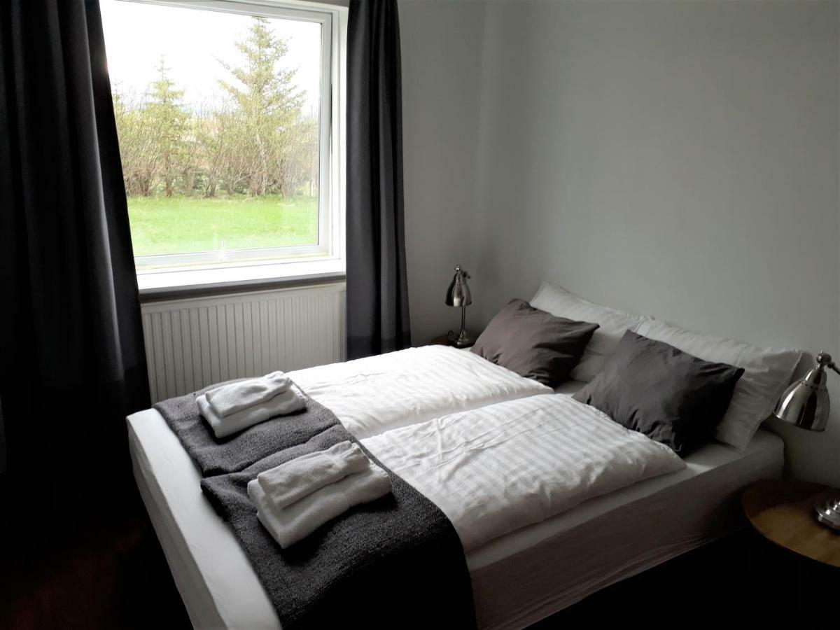 Guesthouse Geldingaholt Arnes  Екстер'єр фото